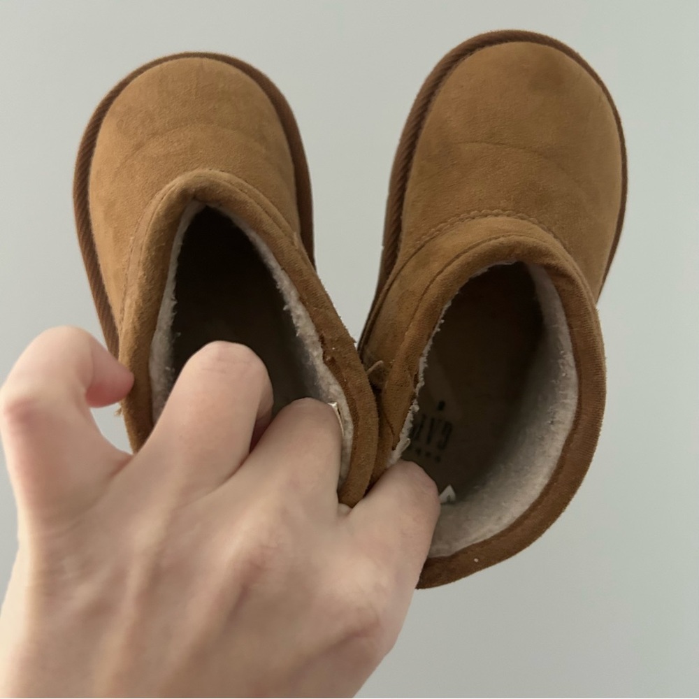 Baby Gap Cosy Boots - Picture 3 of 5